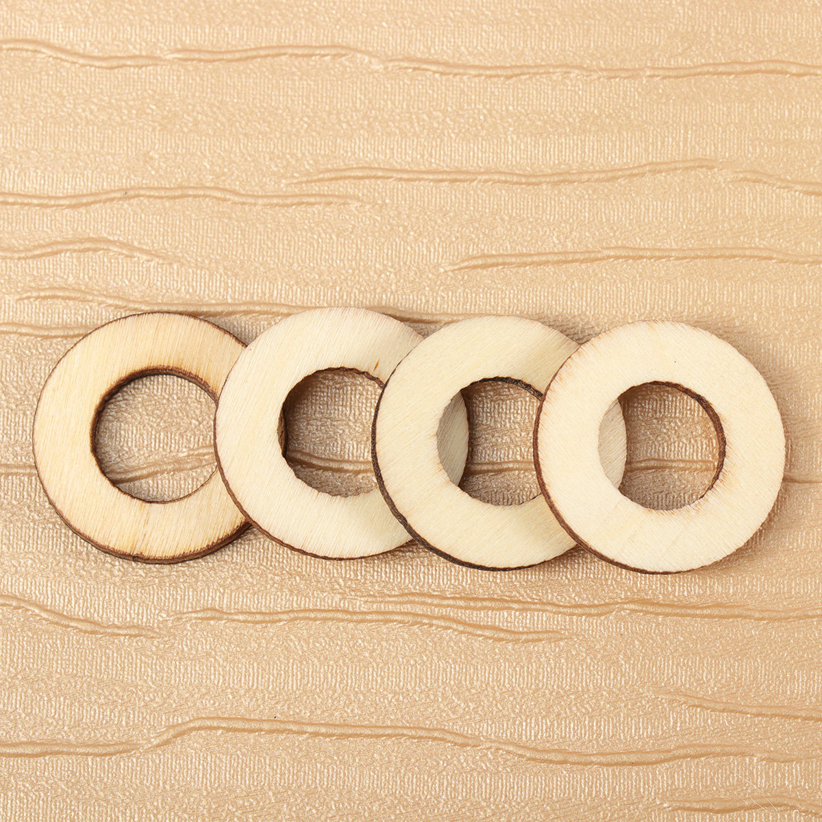 200Pcs Wooden Circle Embellish - Christmas Craft Embellishment recension och pris